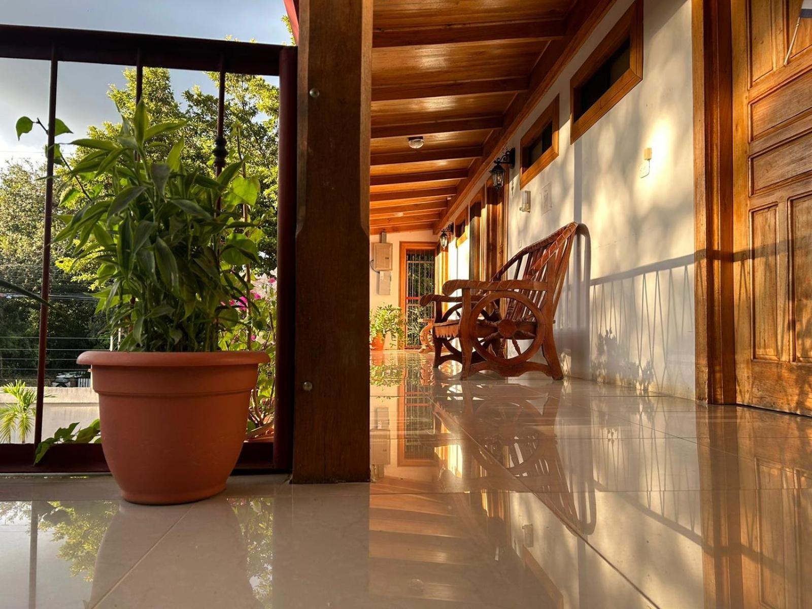 Hotel Javy Liberia Exterior photo