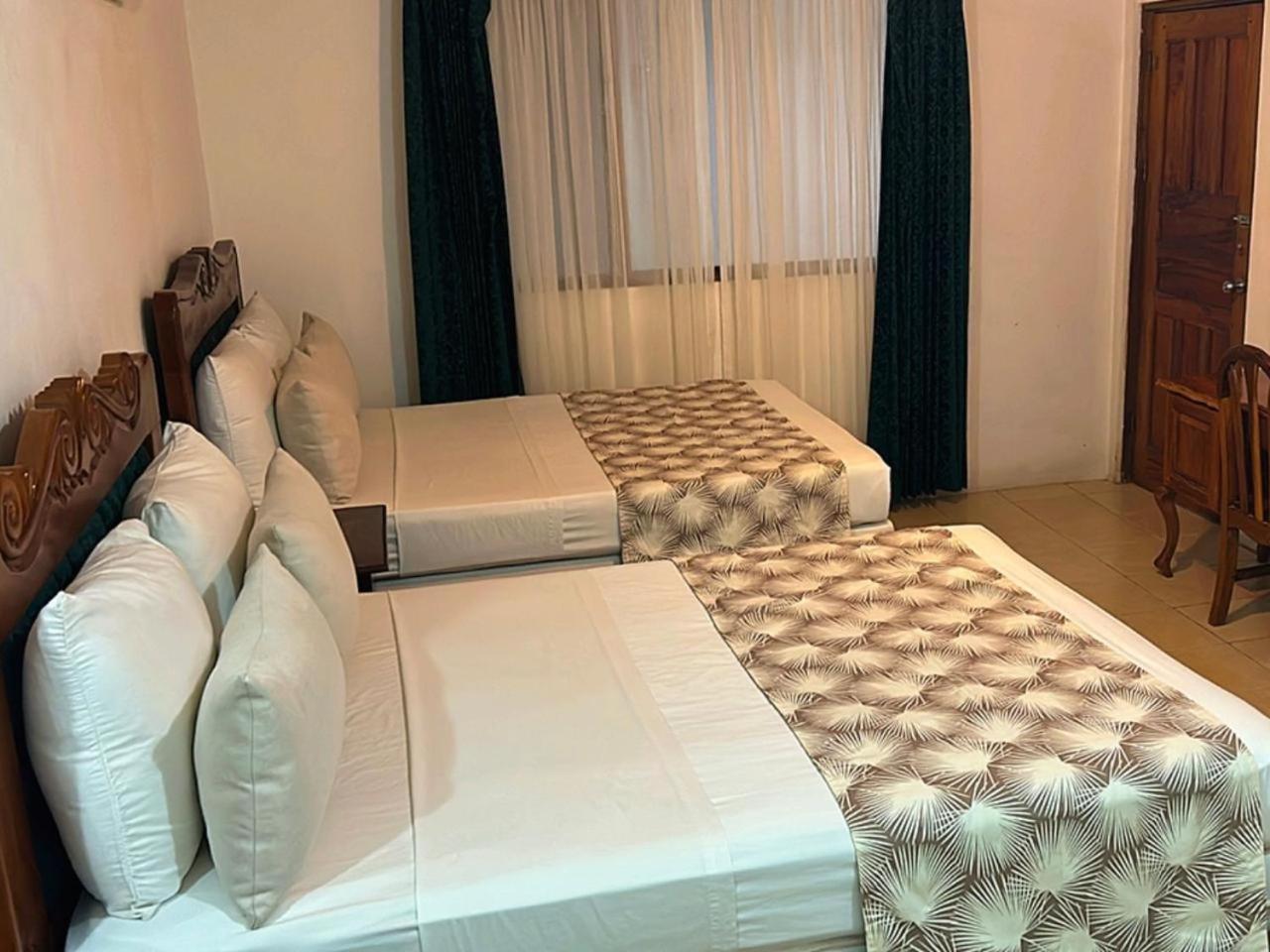 Hotel Javy Liberia Exterior photo
